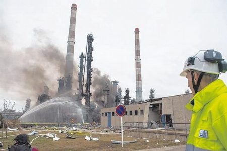 Schwere Verwüstung durch Explosion in Raffinerie von Bayernoil