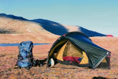 Sport und Camping in der Natur