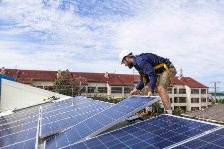 Solar: Einbruch bei Dachanlagen 2022 in Sicht