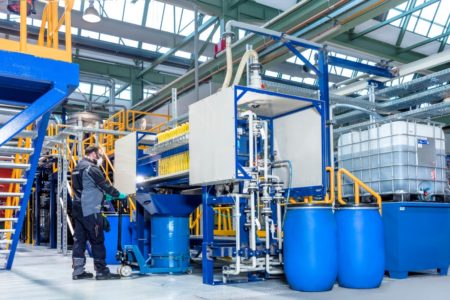 Industrielle Recyclinganlage für Lithium-Ionen-Batterien in Hilchenbach eröffnet
