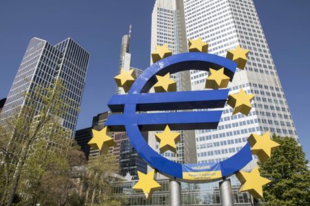 Kritiker drängen die EZB zu einer baldigen Zinswende