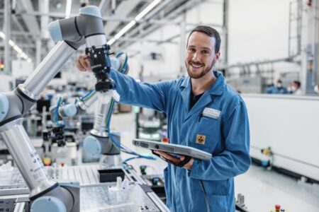 Siemens-CEO Brehm: „Roboter programmieren ist ein Engpassfaktor“