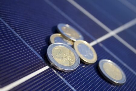 Solar: Photovoltaik und Solarthermie auf dem Dach stehen hoch im Kurs