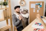 Hund im Büro: Wer haftet, wenn Bello zubeißt?