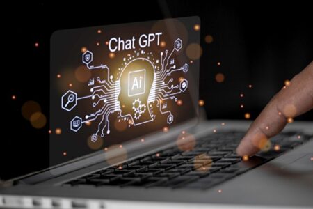 ChatGPT und Co: Worauf Beschäftigte bei der Nutzung von KI im Betrieb achten müssen