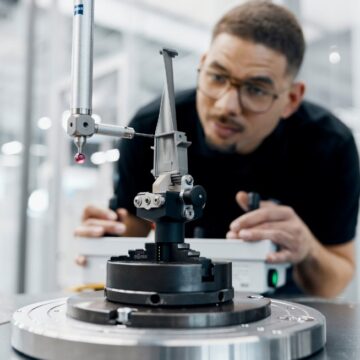 New generation of the ZEISS PRISMO family offers maximum precision and efficiency