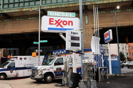 Exxonmobil setzt langfristig auf Öl und Gas
