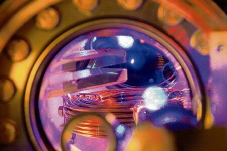 Optische Atomuhr: nur eine Sekunde Abweichung in 7 Milliarden Jahren
