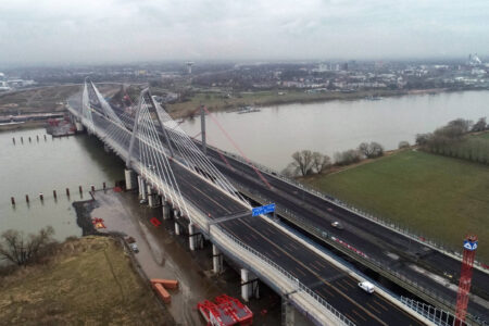 Neue A1-Rheinbrücke für Verkehr freigegeben