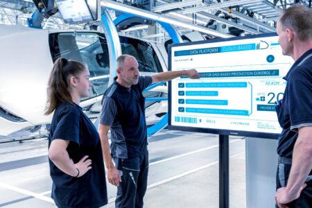 Mercedes-Benz erhält Auszeichnung für intelligente Produktion