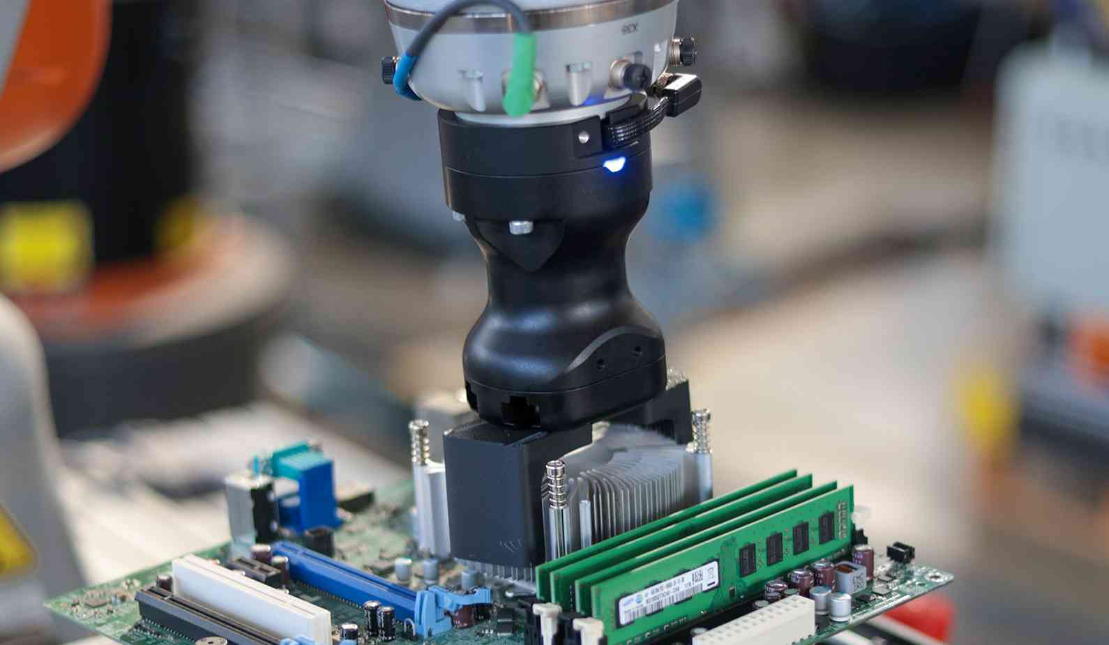 Elektrogeräte automatisiert demontieren