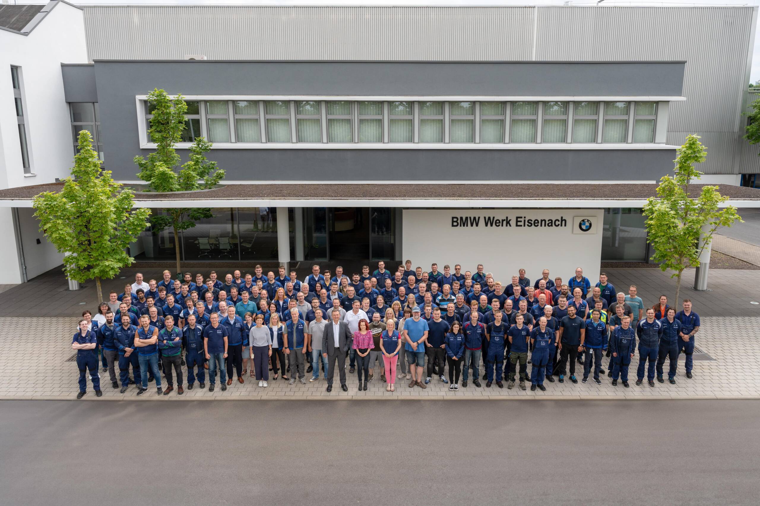 Bei der BMW Fahrzeugtechnik GmbH in Eisenach ist der interne Werkzeugbau vor allem für designrelevante Außenhautbauteile zuständig. Foto: BMW Group