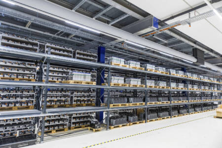 Batteriespeicher: Co-Location mit Solar und Wind löst Netzprobleme