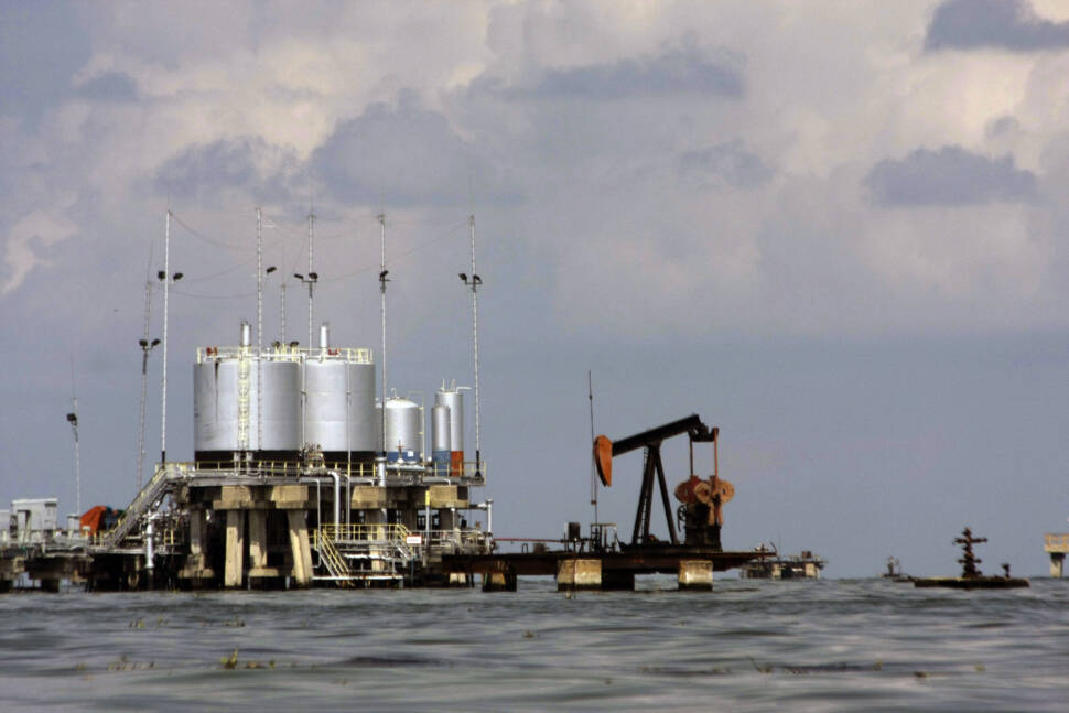 US Eases Venezuela Oil Sanctions