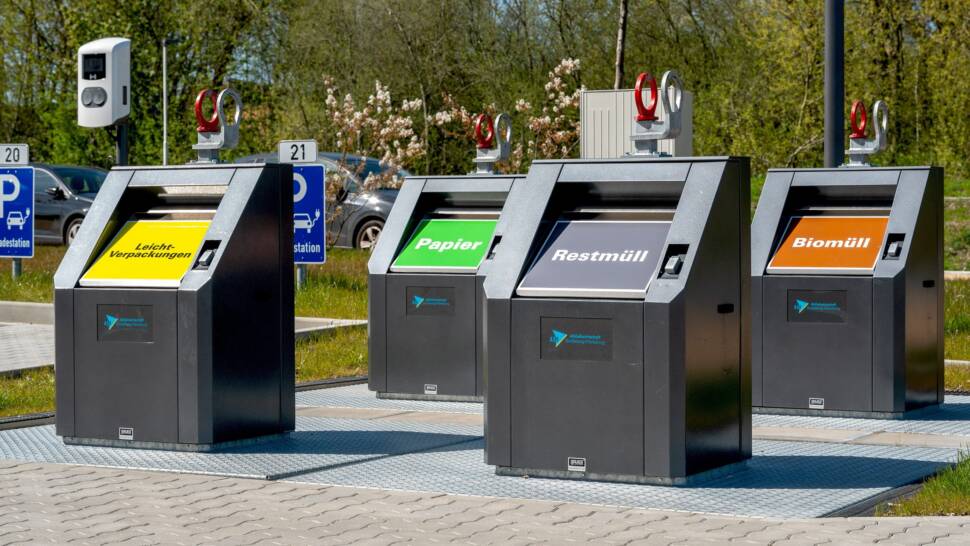 Mülltonnen für verschiedene Fraktionen